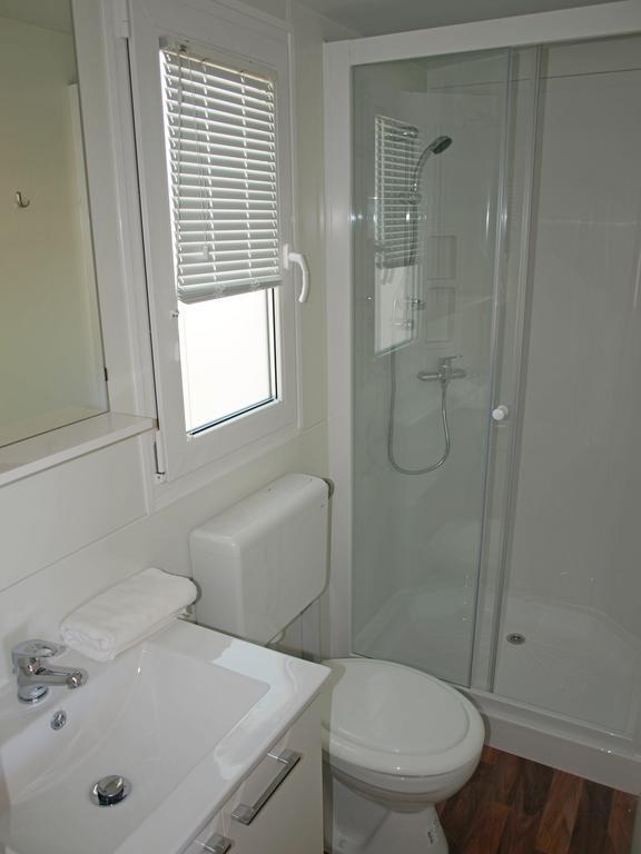 Camping Adria Mobile Home Park Umag Room photo