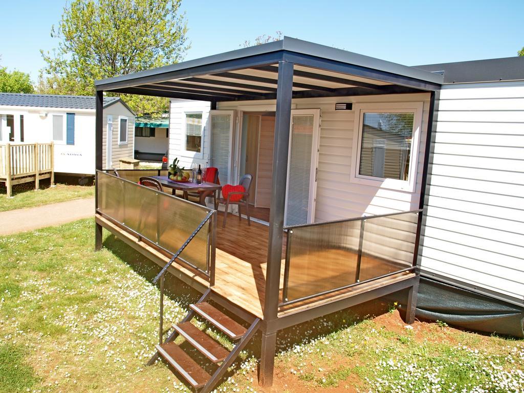 Camping Adria Mobile Home Park Umag Room photo