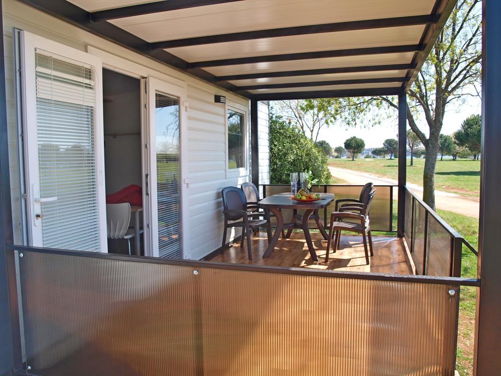 Camping Adria Mobile Home Park Umag Room photo