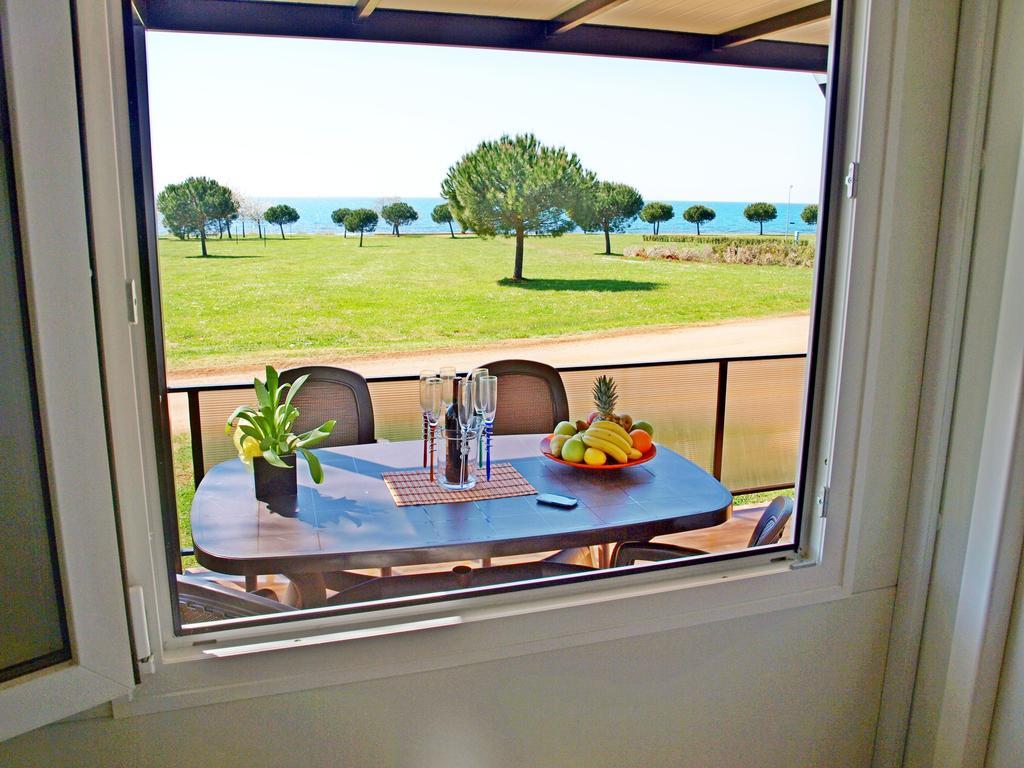 Camping Adria Mobile Home Park Umag Room photo