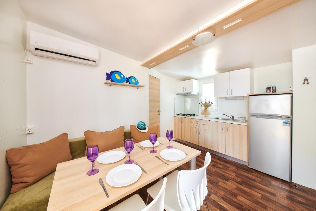 Camping Adria Mobile Home Park Umag Exterior photo