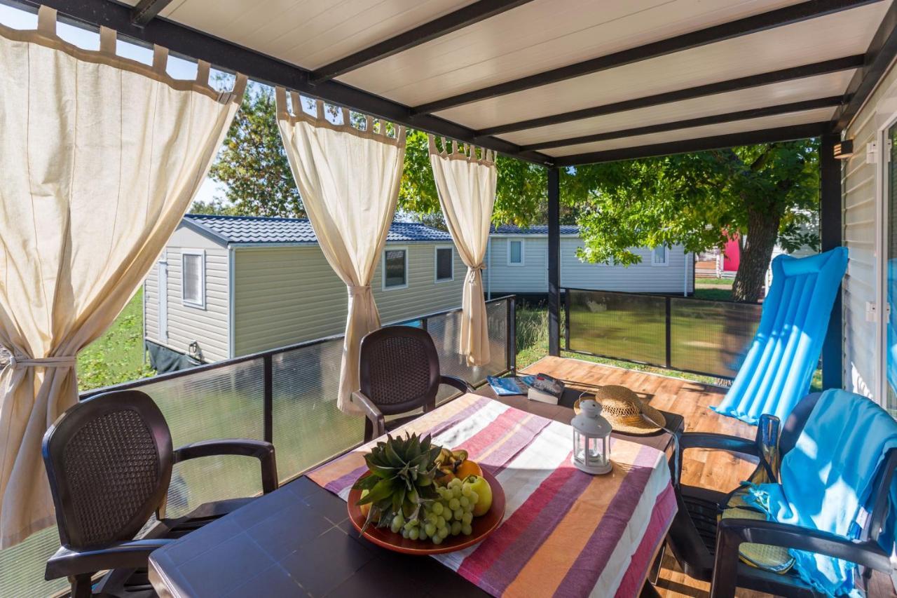 Camping Adria Mobile Home Park Umag Exterior photo